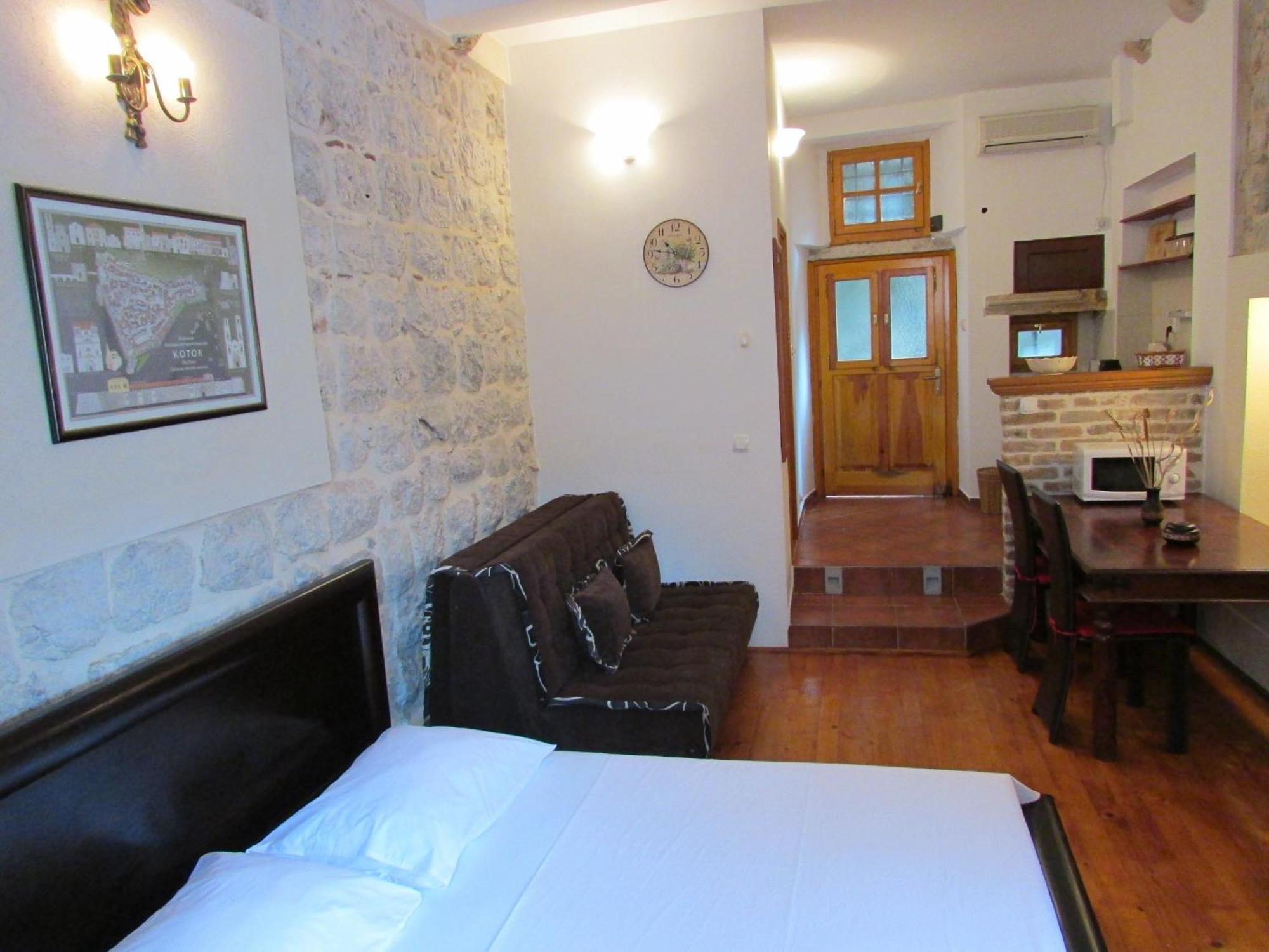 Apartments Popovic Kotor Rum bild