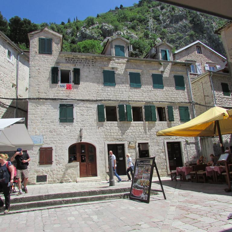 Apartments Popovic Kotor Exteriör bild