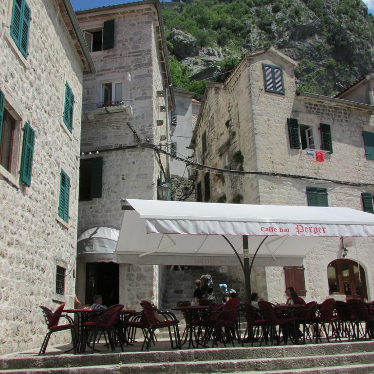 Apartments Popovic Kotor Exteriör bild
