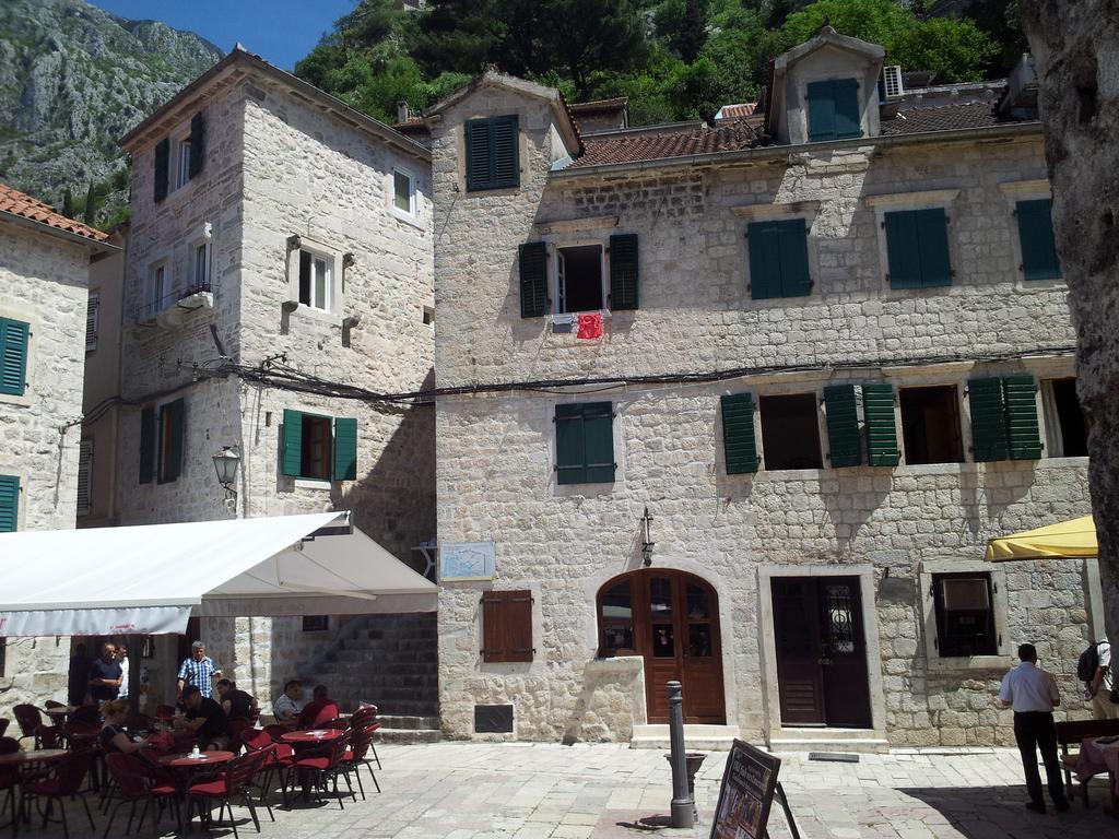 Apartments Popovic Kotor Exteriör bild