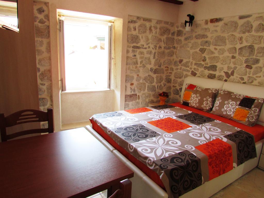 Apartments Popovic Kotor Rum bild