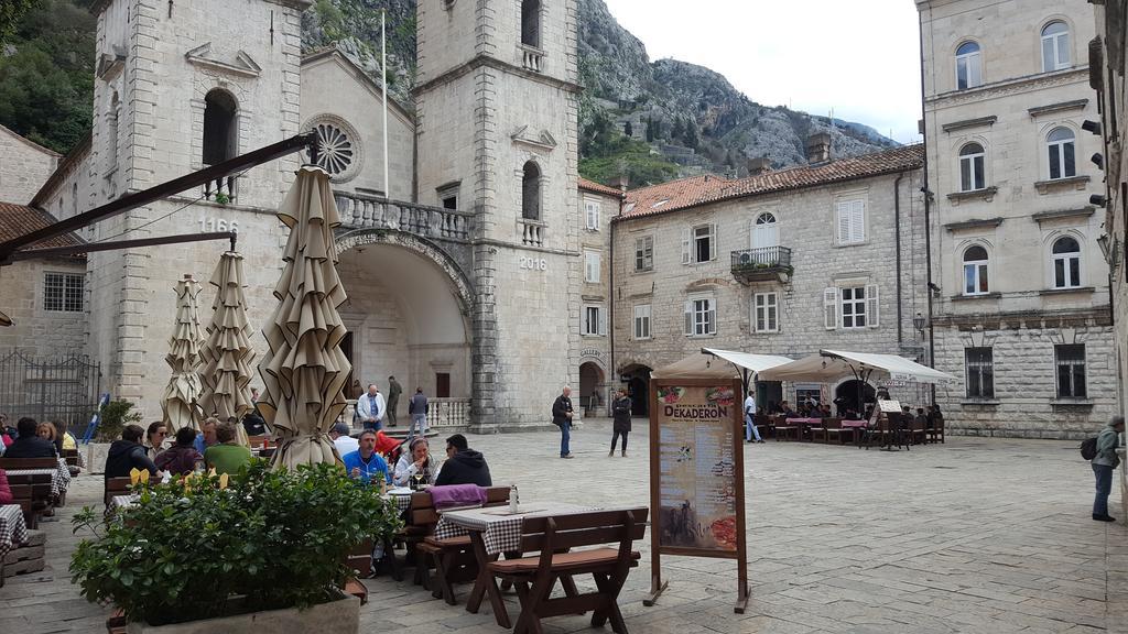 Apartments Popovic Kotor Exteriör bild