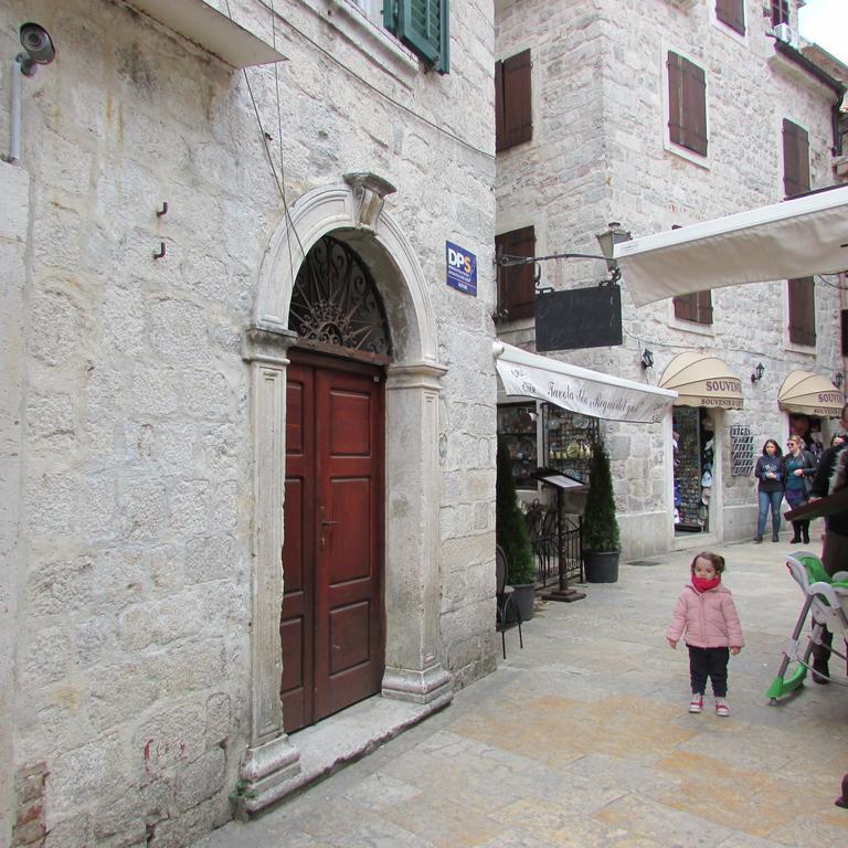 Apartments Popovic Kotor Exteriör bild