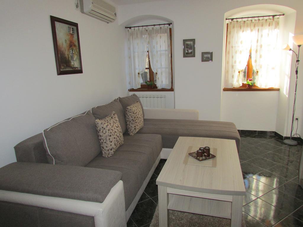 Apartments Popovic Kotor Rum bild